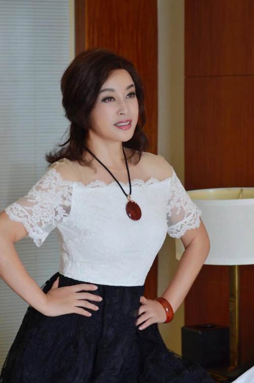 劉曉慶珠寶：斯人如玉，久過流年