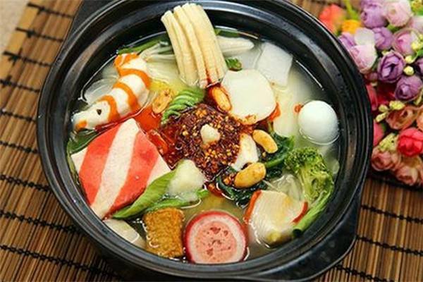 煲湯鍋怎么選 用什么煲湯鍋?zhàn)龀鰜?lái)的湯味道鮮美
