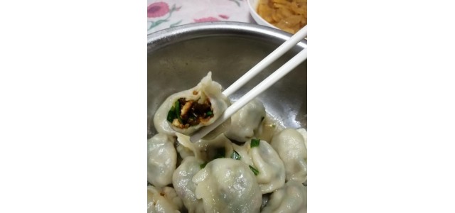打造自己的品牌效應(yīng)，做自己的代言人。